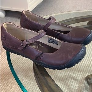 Worn Once* KEEN 6.5 Mary Jane leather hiking shoe
